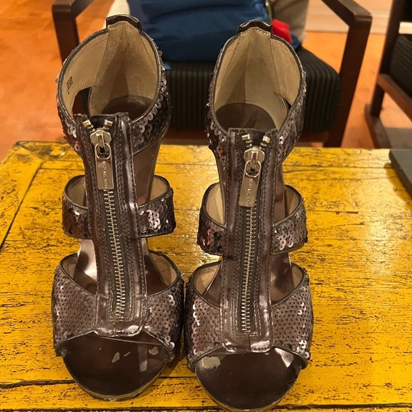 MICHAEL KORS Silver glitter sandal - Picture 2 of 5